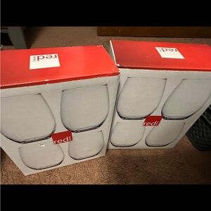 Stemless wine glasses